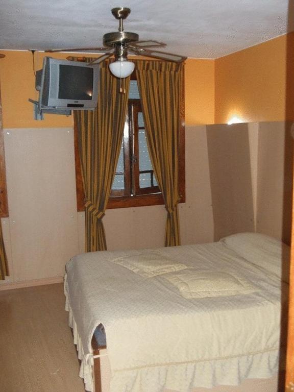 Residencial Paranhos Bed and breakfast Oporto