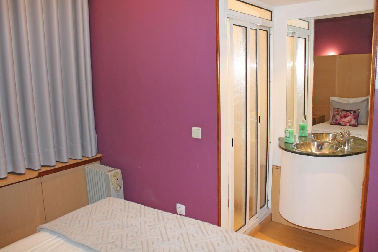 Residencial Paranhos Bed and breakfast Oporto